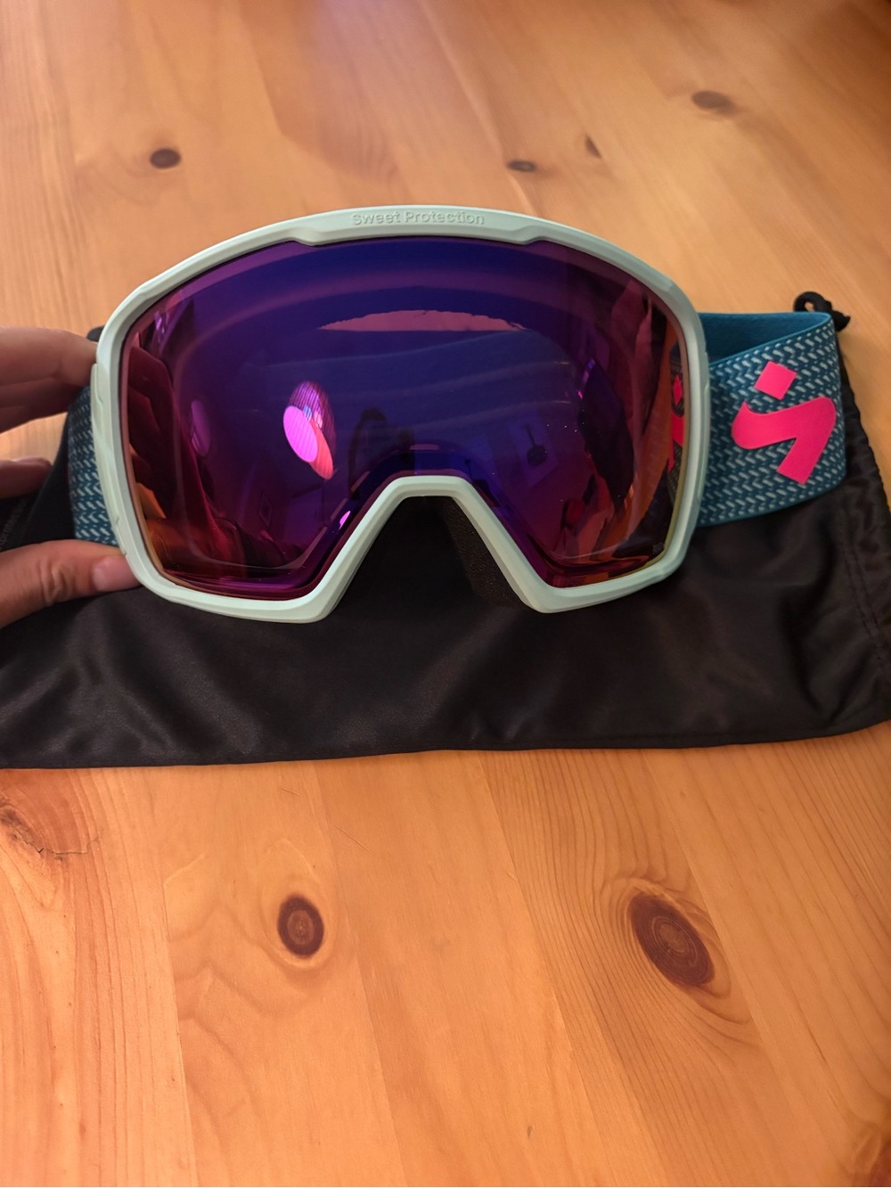 Women’s Mint Sweet Protection Ski Goggles with Purple Mirrored Lens